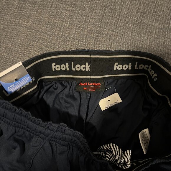 Footlocker Basketball Shorts Blue Size M NWT - Picture 1 of 5